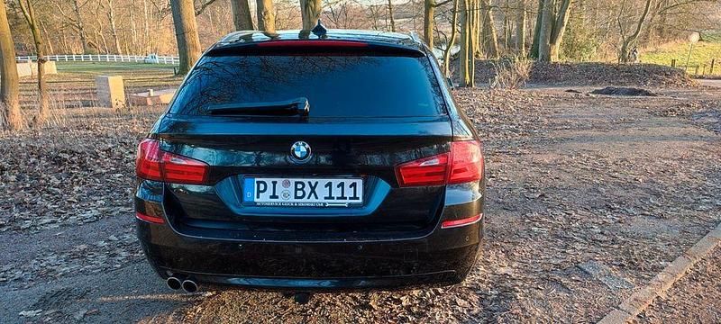 Gebraucht BMW 530 Sport Line 245 PS (180 kW) 2010 Schwarz Kombi