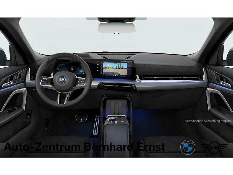 Neu BMW iX2 Performance 230 kW (313 PS) 2026 Schwarz SUV