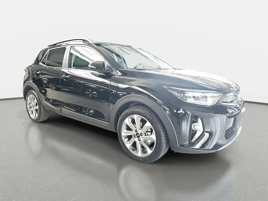 Gebraucht Kia Stonic Spirit 101 PS (74 kW) 2024 Aurora black metallic SUV