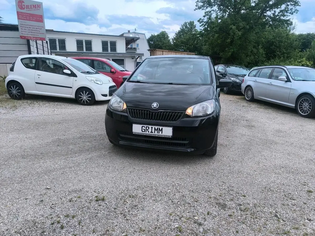 Gebraucht Skoda Citigo Active 60 PS (44 kW) 2013 Deepschwarz perleffekt Kleinwagen