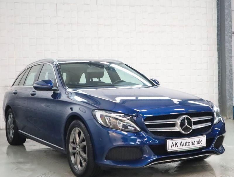 Second-hand Mercedes C200 184 CP (135 kW) 2017 Albastru Break