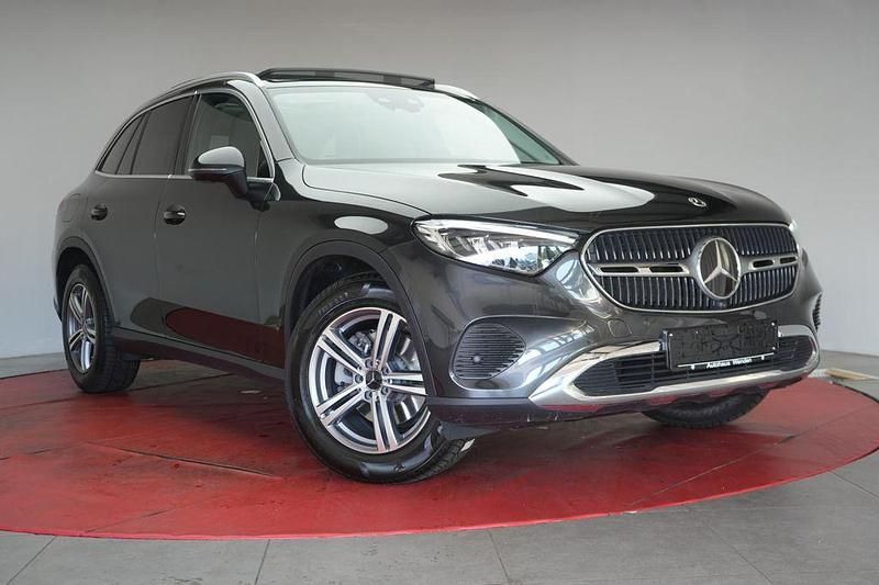 Graphite grey Gebraucht 2023 Mercedes GLC220 Advanced SUV | 48.990 € (Guter Preis) - Bild 1/4