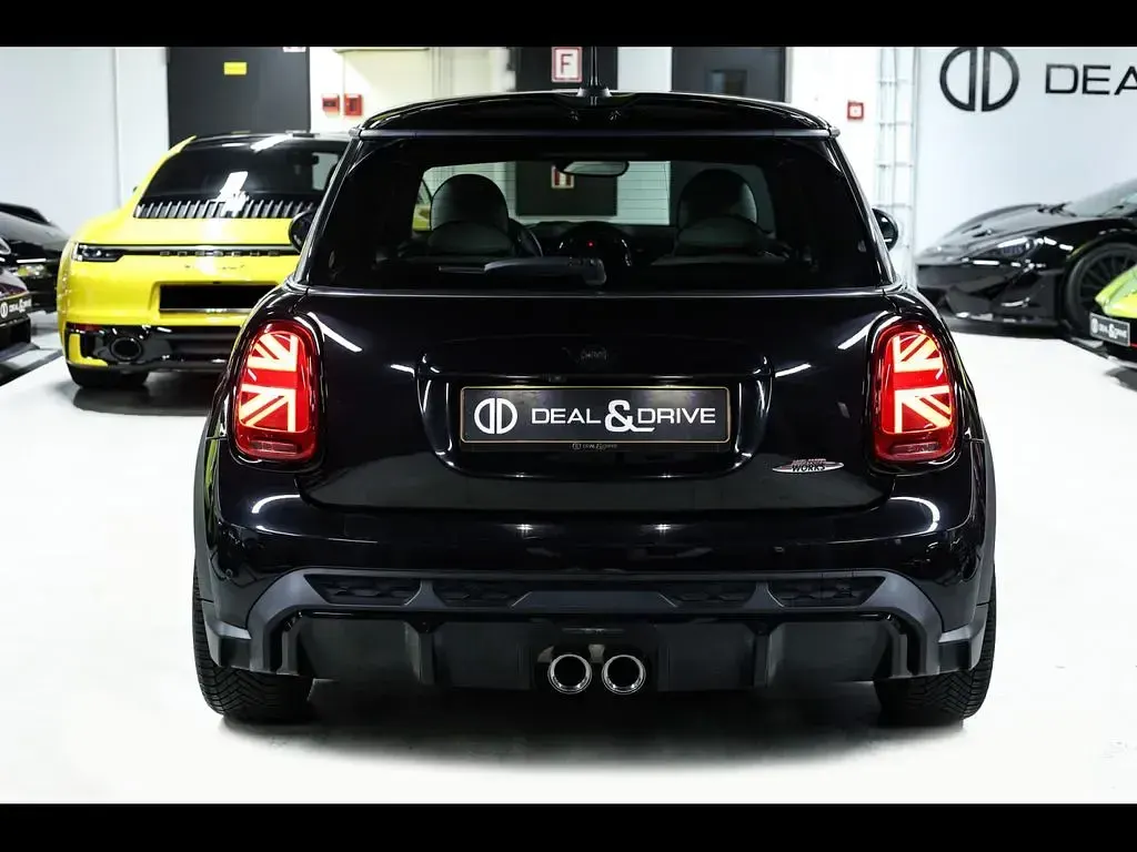 Gebraucht Mini John Cooper Works 231 PS (169 kW) 2022 Schwarz Kleinwagen