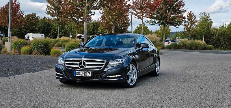 Grau Gebraucht 2014 Mercedes CLS350 Coupé | 19.000 € (Guter Preis) - Bild 1/4