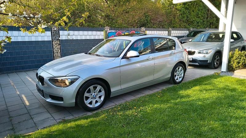 Second-hand BMW 118 170 CP (125 kW) 2012 Argintiu Hatchback