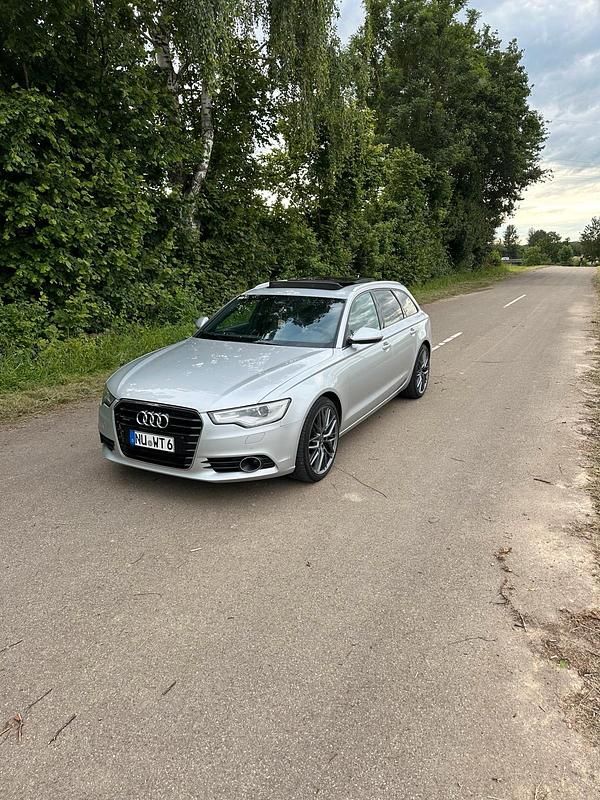 Silber Gebraucht 2012 Audi A6 Kombi | 12.000 € (Superpreis) - Bild 1/4