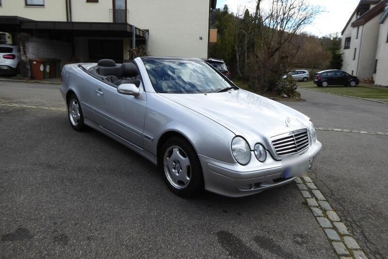 Silber Gebraucht 2001 Mercedes CLK200 Cabrio | 13.500 € - Bild 1/4