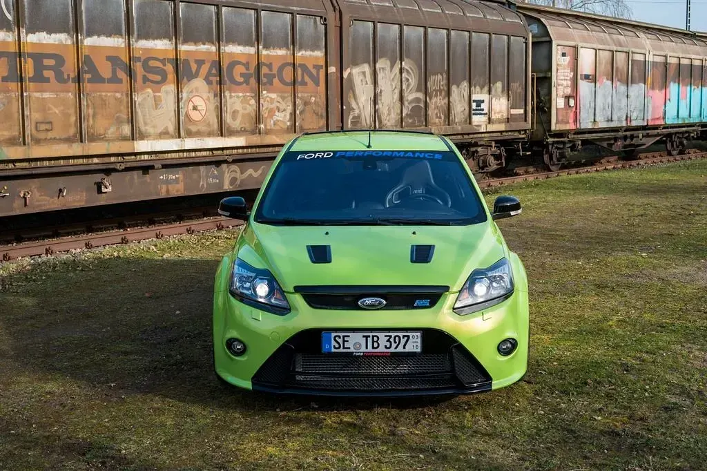 Gebraucht Ford Focus RS 305 PS (224 kW) 2010 Grün Limousine