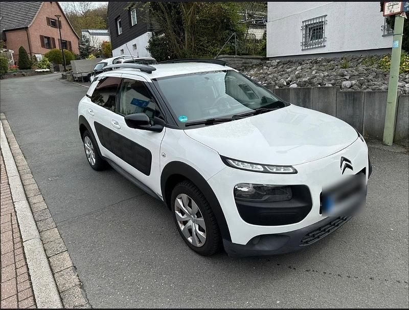Gebraucht Citroën C4 82 PS (60 kW) 2015 Weiß Limousine