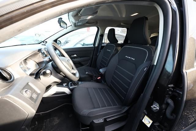 Gebraucht Dacia Duster Prestige 131 PS (96 kW) 2022 Perlmutt schwarz perlmutt schwarz SUV