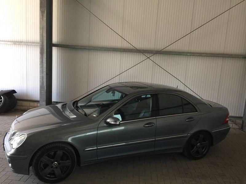 Gebraucht Mercedes C350 272 PS (200 kW) 2007 Grau Limousine