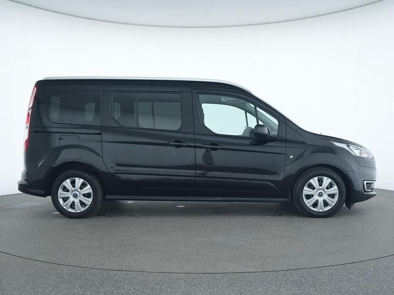 Gebraucht Ford Tourneo Titanium 120 PS (88 kW) 2020 Obsidian schwarz Van / Kleinbus