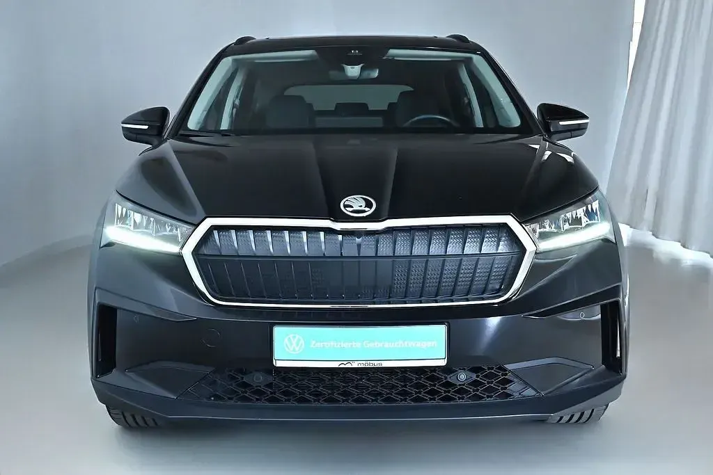 Gebraucht Skoda Enyaq iV Loft 131 kW (179 PS) 2024 1z schwarzmagic perleffekt SUV