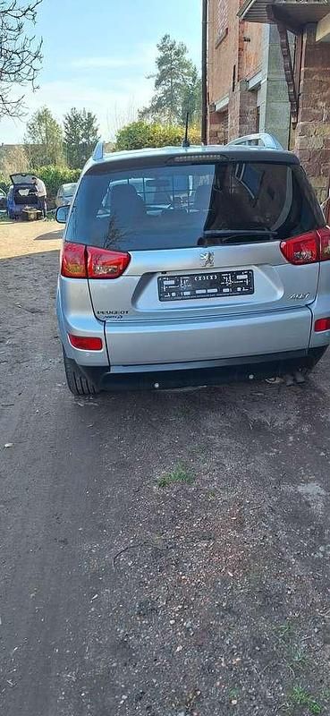 Gebraucht Peugeot 4007 Platinum 156 PS (114 kW) 2009 Silber SUV
