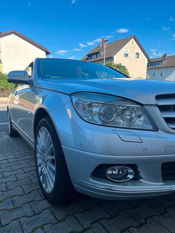 Silber Gebraucht 2008 Mercedes C200 Limousine | 7.500 € - Bild 1/4