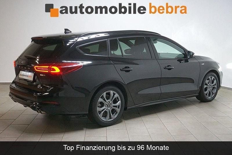 Gebraucht Ford Focus ST-Line X 125 PS (91 kW) 2023 Schwarz Kombi