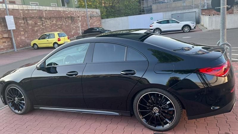 Gebraucht Mercedes CLA200 AMG line 163 PS (119 kW) 2022 Schwarz Coupé