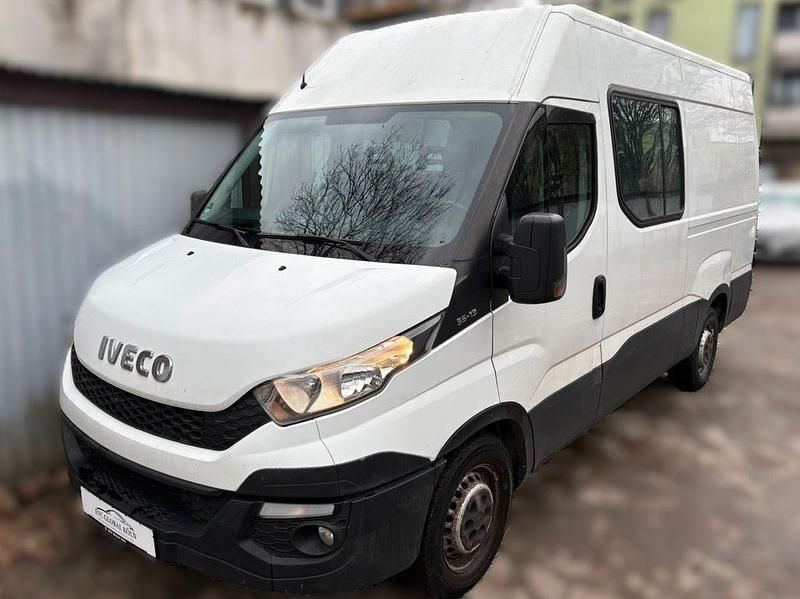 Gebraucht Iveco Daily 126 PS (92 kW) 2016 Weiß Van / Kleinbus