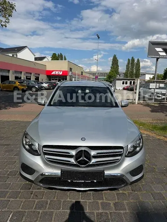 Gebraucht Mercedes GLC220 170 PS (125 kW) 2016 Silber SUV