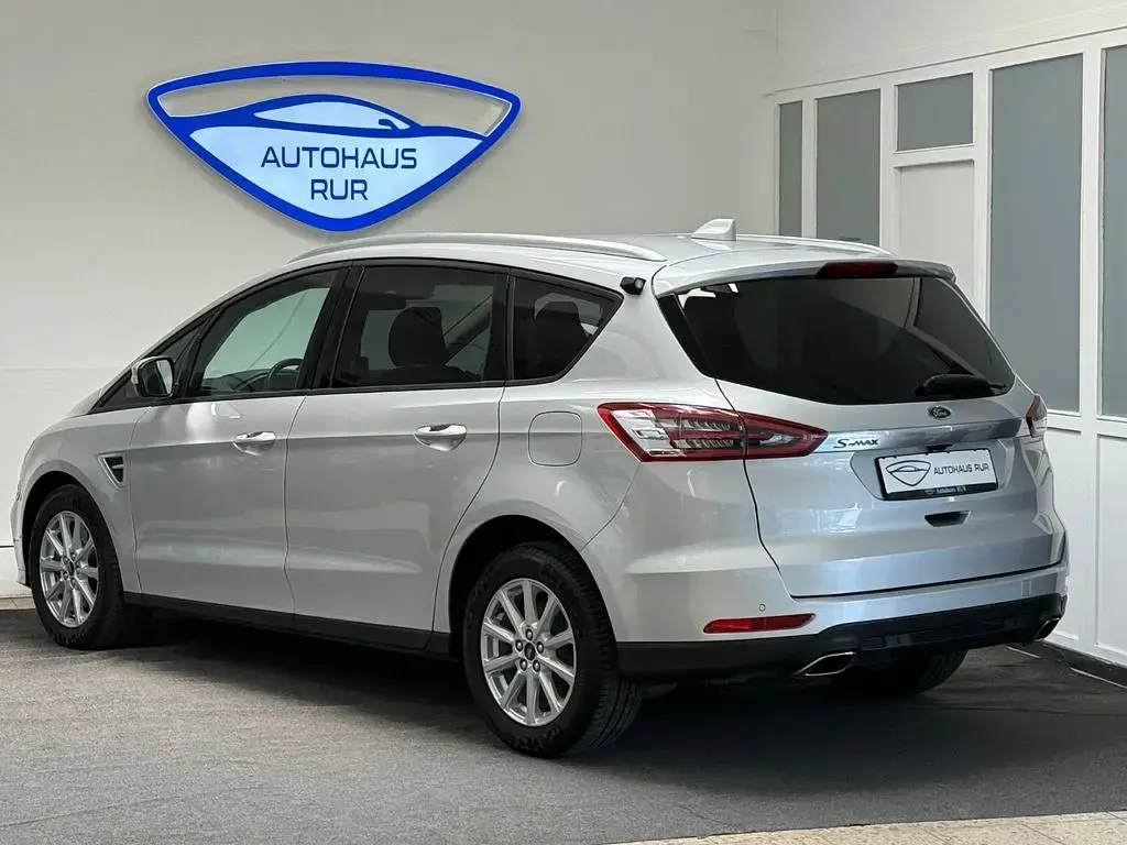Gebraucht Ford S-MAX Titanium 190 PS (139 kW) 2020 Silber Van / Kleinbus