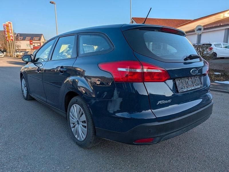 Gebraucht Ford Focus Business Edition 125 PS (91 kW) 2018 Blau Kombi