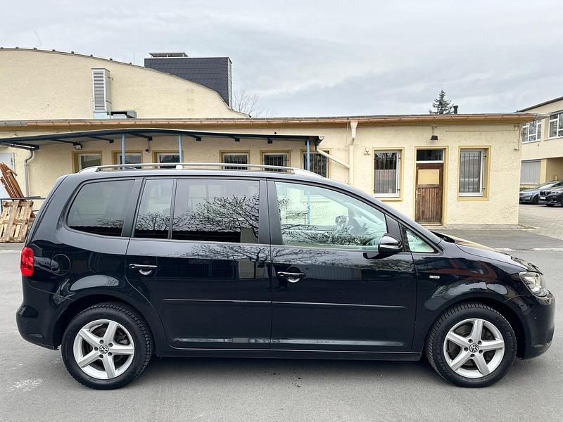 Gebraucht VW Touran 140 PS (102 kW) 2014 Schwarz Van / Kleinbus