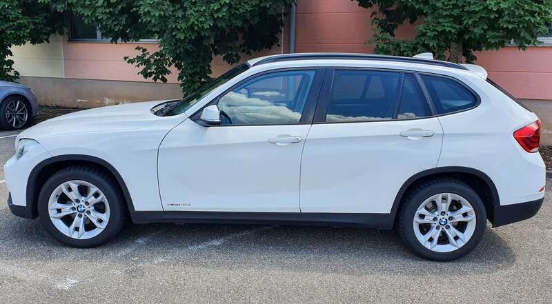 Weiß Gebraucht 2012 BMW X1 SUV | 7.000 € (Guter Preis) - Bild 1/4