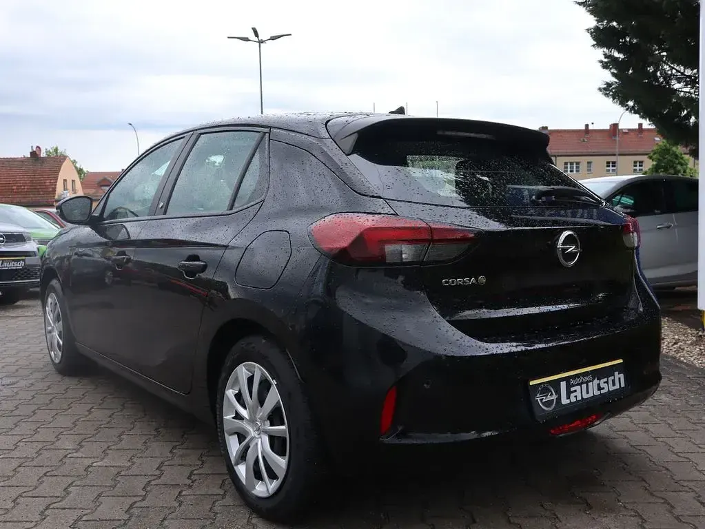 Używany Opel Corsa-e Edition 100 kW (136 KM) 2021 Czarny Hatchback