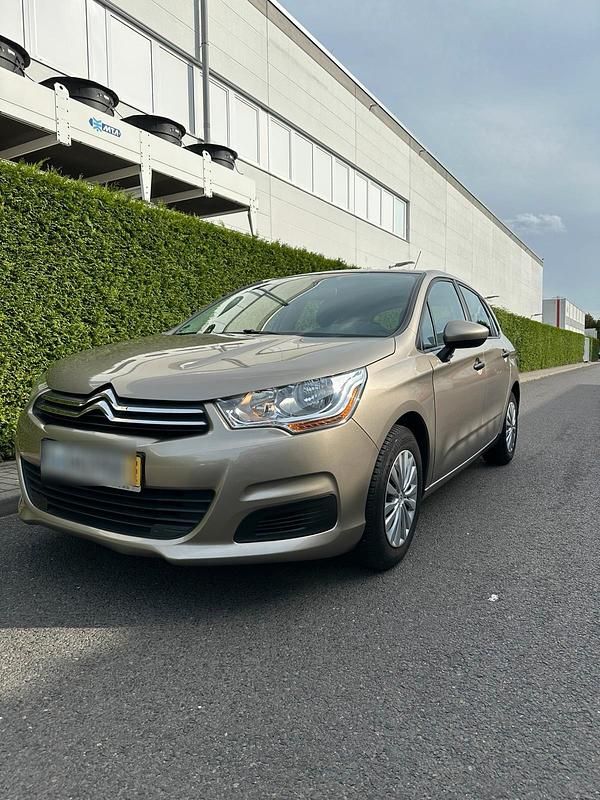 Andere farben Gebraucht 2012 Citroën C4 Kleinwagen | 5.600 € - Bild 1/4
