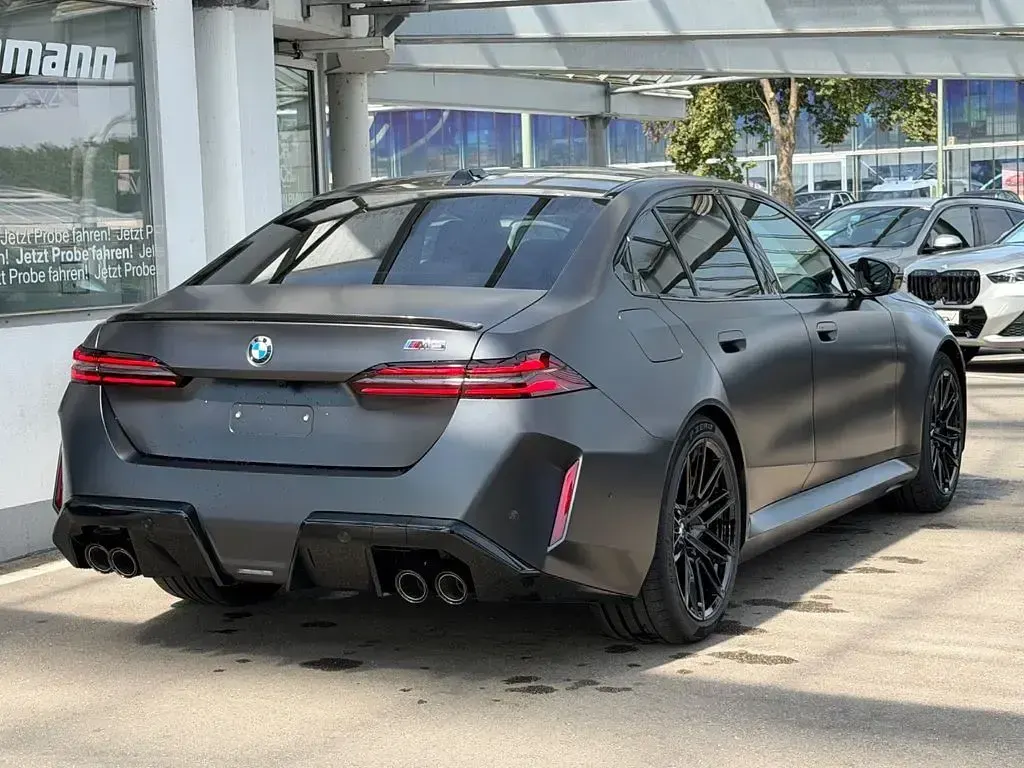 Neu BMW M5 Performance 727 PS (534 kW) 2026 Grau Limousine