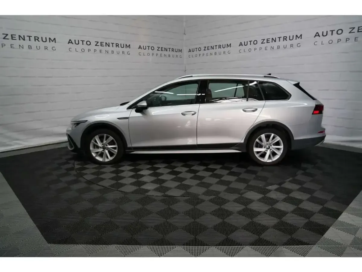 Gebraucht VW Golf Alltrack 200 PS (147 kW) 2022 Silber Kombi