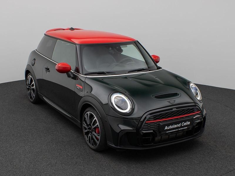 Gebraucht Mini John Cooper Works 231 PS (169 kW) 2022 Rebel grün unic19schwarz Kleinwagen