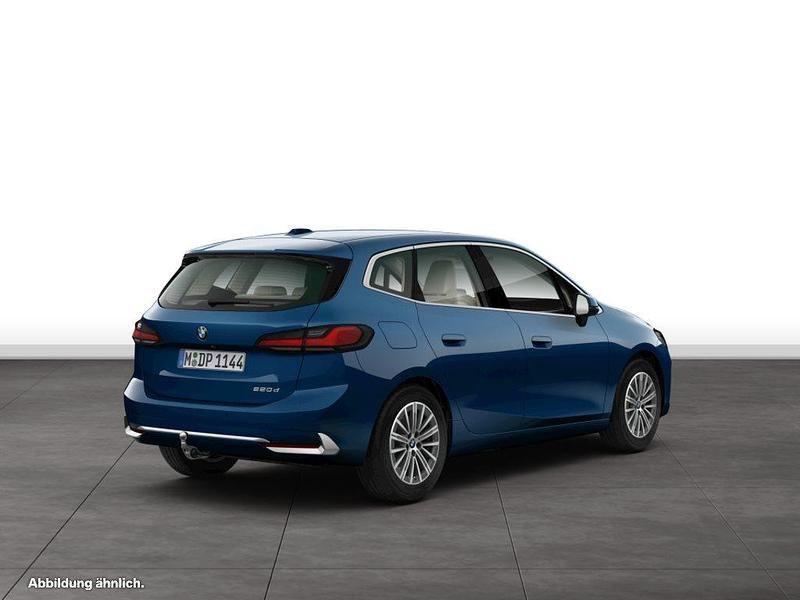Gebraucht BMW 220 Active Tourer 150 PS (110 kW) 2025 Blau Van / Kleinbus