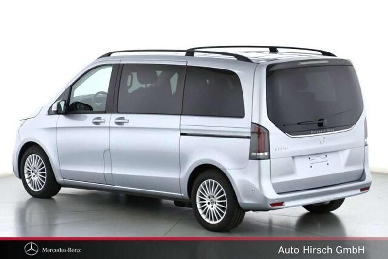 Gebraucht Mercedes V220 Style 163 PS (119 kW) 2024 Hightechsilber Van / Kleinbus