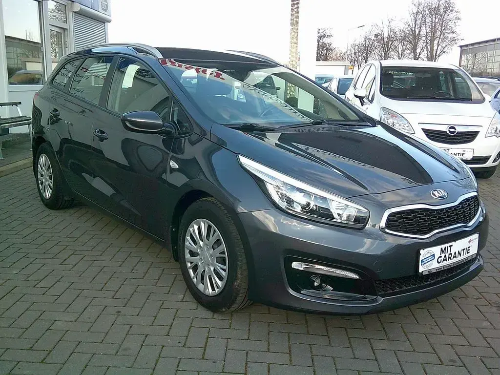Gebraucht Kia Ceed Sportswagon Attract 101 PS (74 kW) 2017 Grau Kombi