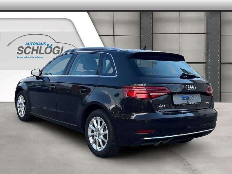 Gebraucht Audi A3 Sportback Design 116 PS (85 kW) 2017 Braun Kleinwagen