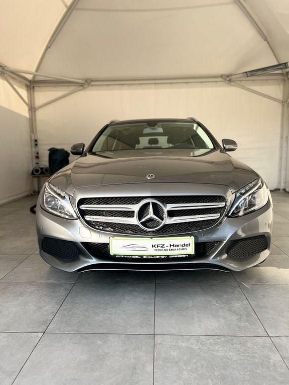 Gebraucht Mercedes C350e 211 PS (155 kW) 2018 Grau Kombi