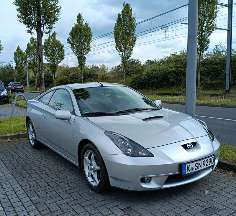 Silber Gebraucht 2000 Toyota Celica T2 Coupé | 4.600 € (Superpreis) - Bild 1/4