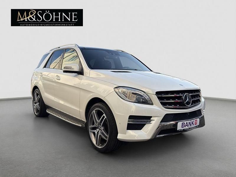 Weiß Gebraucht 2013 Mercedes ML350 AMG SUV | 21.690 € (Etwas zu teuer) - Bild 1/4
