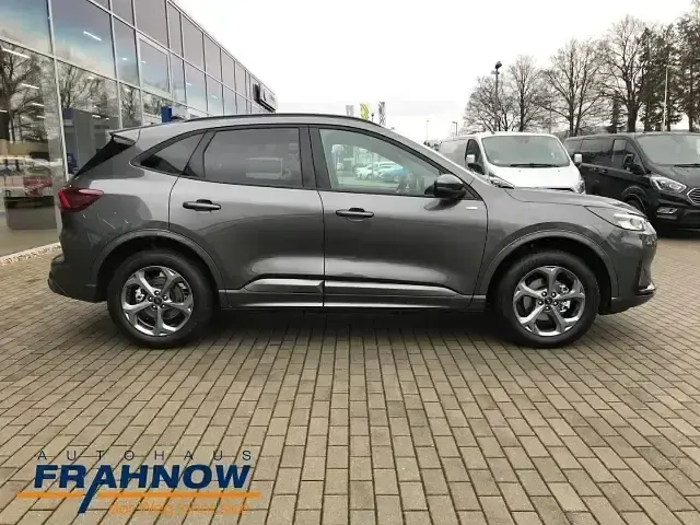 Gebraucht Ford Kuga ST-Line 151 PS (111 kW) 2025 Magneticgrau (metallic) (grau) SUV