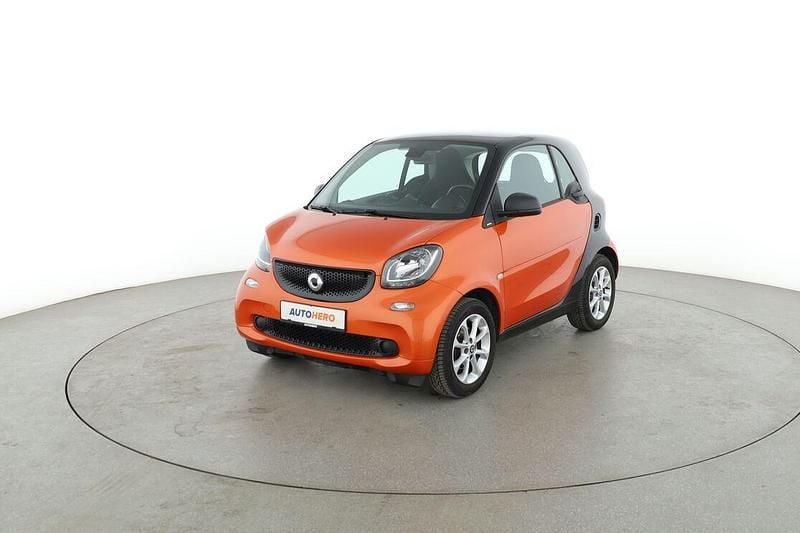 Orange Gebraucht 2018 Smart ForTwo Coupé Passion Kleinwagen | 14.980 € (Etwas zu teuer) - Bild 1/3