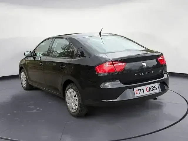 Gebraucht Seat Toledo Style 105 PS (77 kW) 2015 Andere Kleinwagen