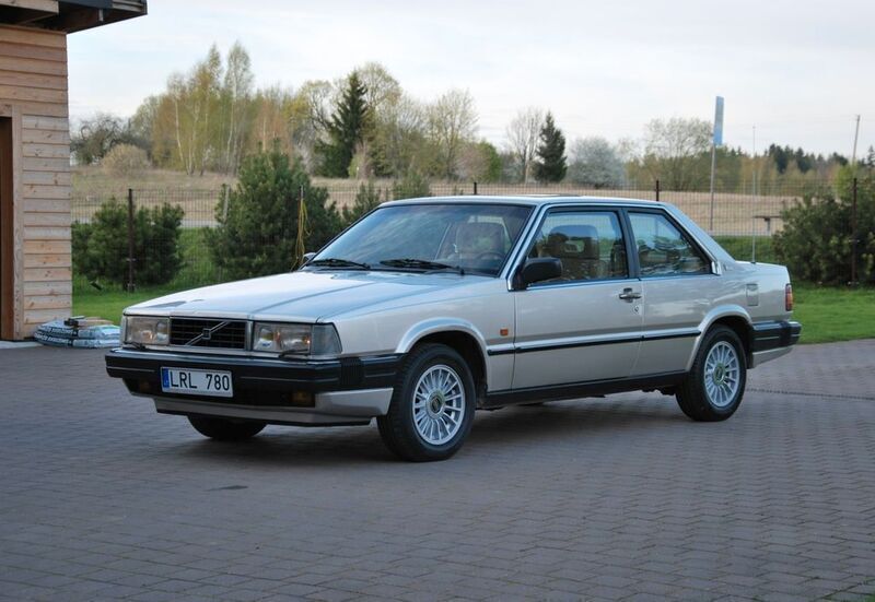 Gold Gebraucht 1987 Volvo 780 Coupé | 11.900 € - Bild 1/4