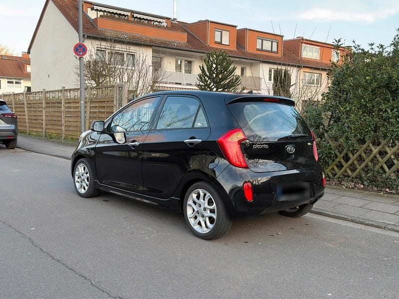 Gebraucht Kia Picanto 86 PS (63 kW) 2012 Schwarz Kleinwagen
