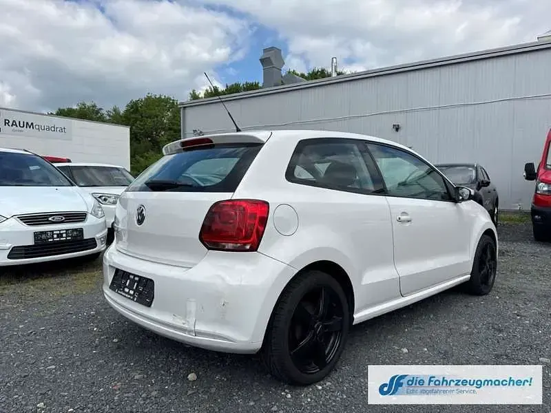 Gebraucht VW Polo Trendline 60 PS (44 kW) 2014 Weiß Kleinwagen