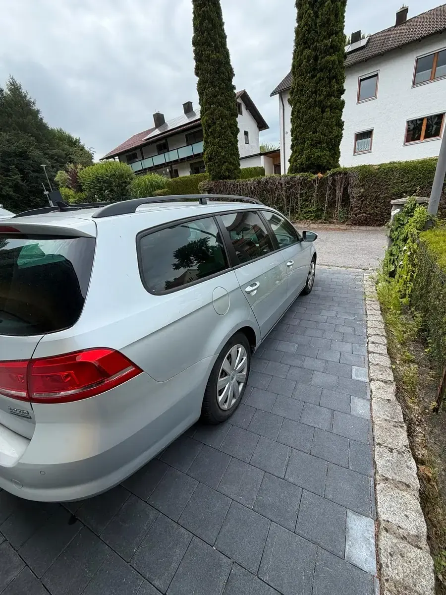 Gebraucht VW Passat 140 PS (102 kW) 2013 Silber Kombi