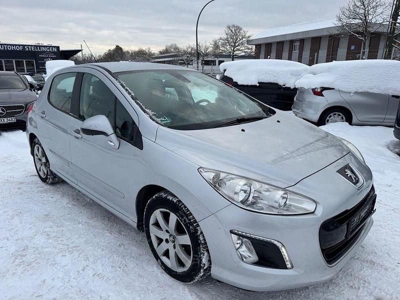 Gebraucht Peugeot 308 Active 120 PS (88 kW) 2011 Grau Limousine