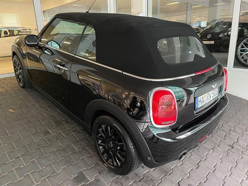 Second-hand Mini One Cabriolet 102 CP (75 kW) 2017 Negru Cabrio