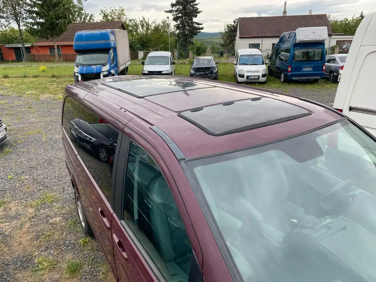Gebraucht Mercedes Viano 150 PS (110 kW) 2005 Rot Van / Kleinbus