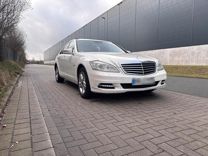 Gebraucht Mercedes S350 235 PS (172 kW) 2010 Andere farben Limousine